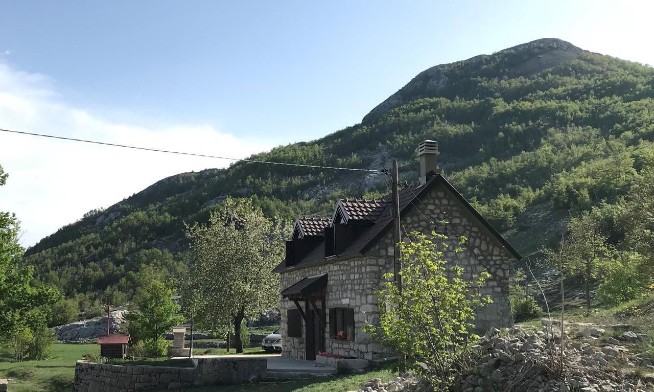 Lovcen Holiday Home Cetinje Exteriör bild