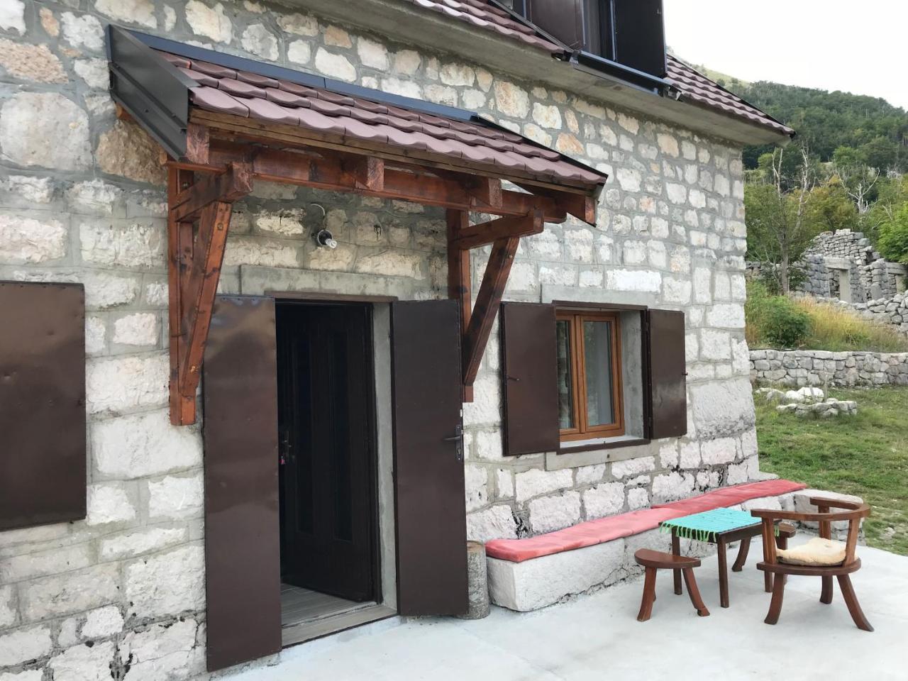 Lovcen Holiday Home Cetinje Exteriör bild