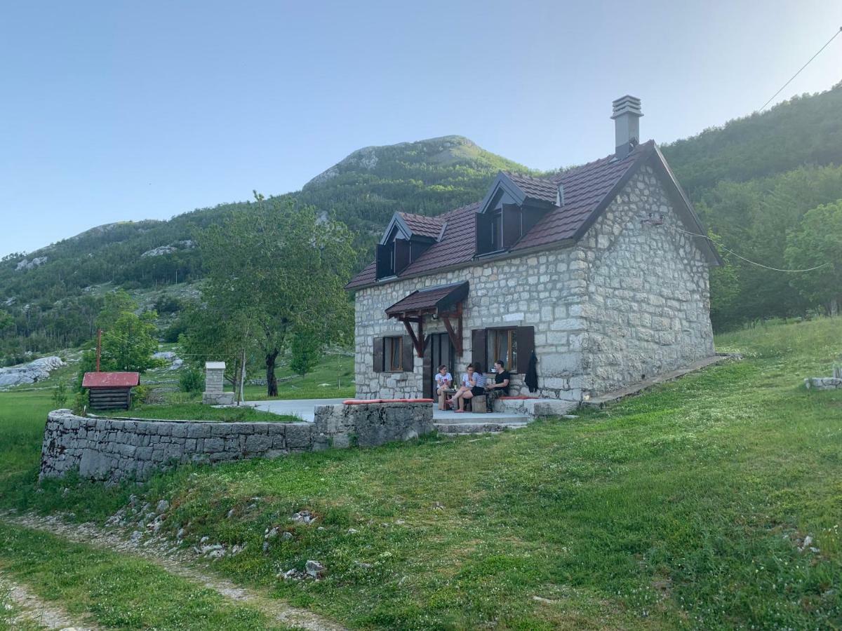 Lovcen Holiday Home Cetinje Exteriör bild